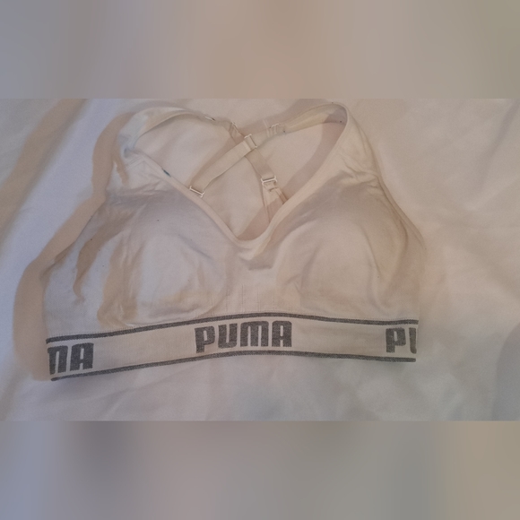 Lot of Puma sports bras. Size large. - Picture 6 of 7